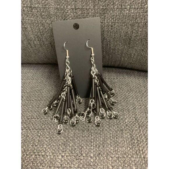 Handmade Straw Dangle Earrings - Picture 3 of 3